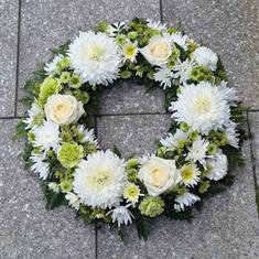 Florists Choice Neutral Wreath